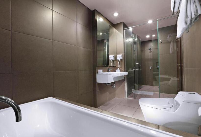 غرفة عائلية, Aston Imperial Bekasi Hotel & Conference Center