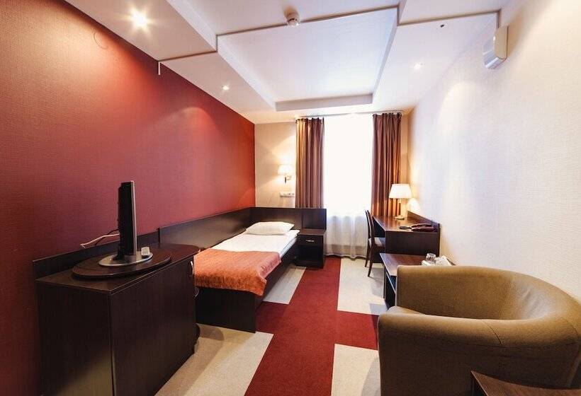 חדר סטנדרט יחיד, Deryabin