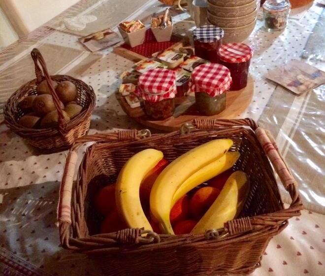 Номер Стандарт Вид на Сад, Chambres D Hôtes D Albertine