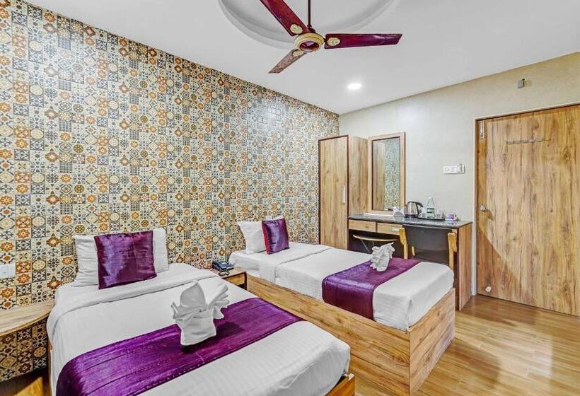 Номер Deluxe, Season 4 Residences   Teynampet Near Apollo Hospital ,balaji Dental, Us Consulate
