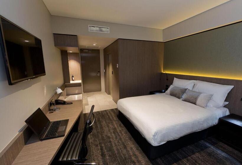 Номер Superior Кровать Кинг, Glen Hotel And Suites