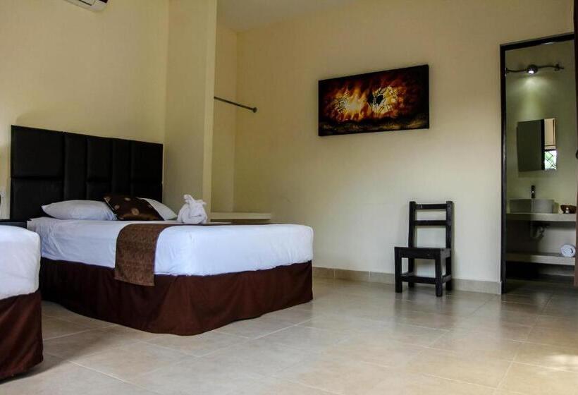 스탠다드 룸 더블 침대 2개, Hacienda Izamal