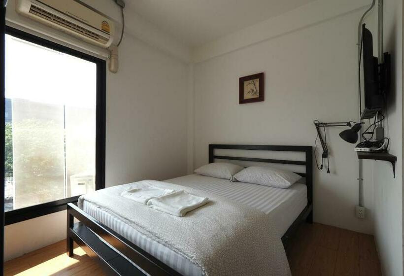 디럭스 룸, Labkoff Cafe And Hostel