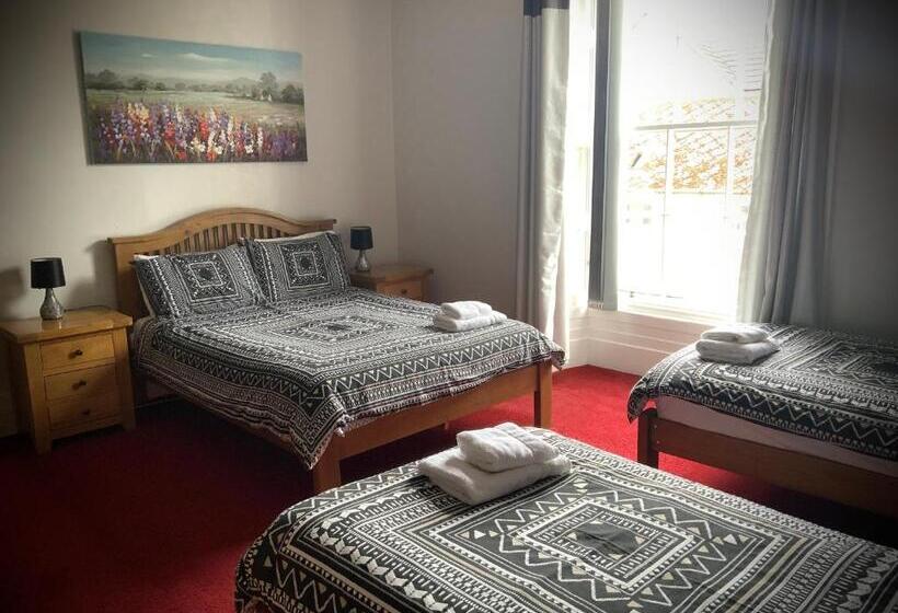 Семейный Номер, Southbank Guesthouse