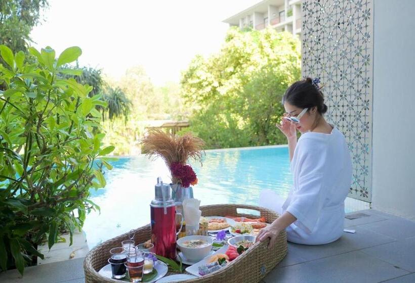اتاق سوپریور, Proud Phuket, Naiyang Beach