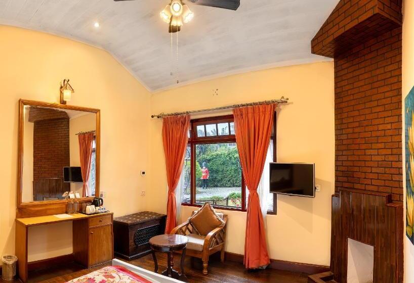 디럭스 룸, Summit Barsana Resort & Spa