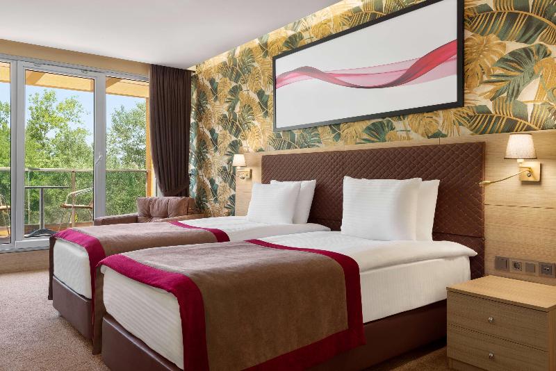 디럭스 룸, Summit Barsana Resort & Spa