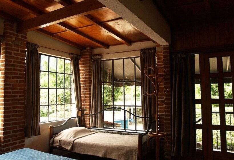 اتاق استاندارد سه نفره, La Posada Del Valle