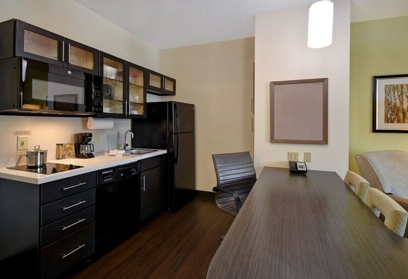 Люкс, Candlewood Suites St Clairsville Wheeling Area, An Ihg