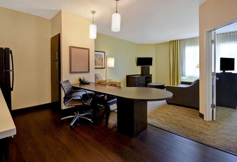 Люкс, Candlewood Suites St Clairsville Wheeling Area, An Ihg