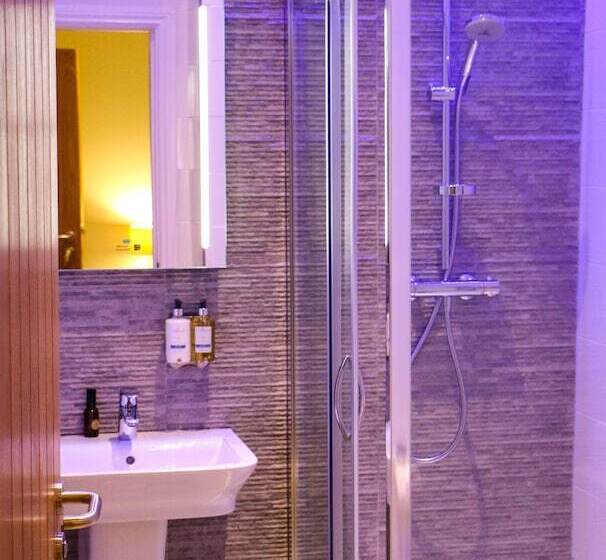 Family Suite, The Victory At Mersea