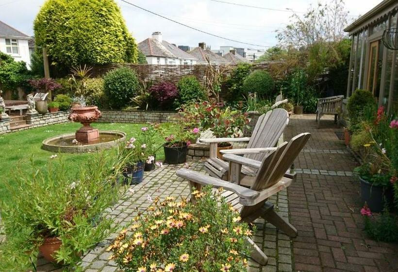 Номер Стандарт, Bradleigh Lodge