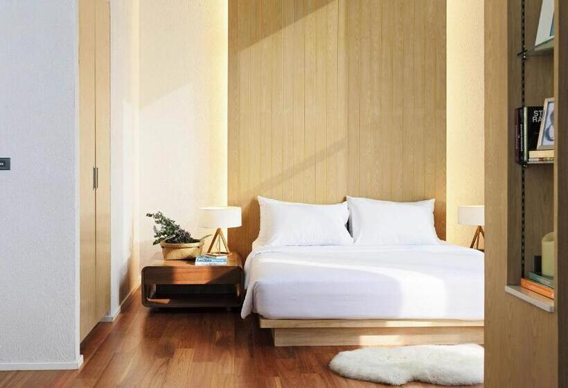 Пентхаус Люкс, Balcony Seaside Sriracha Hotel & Serviced Apartments