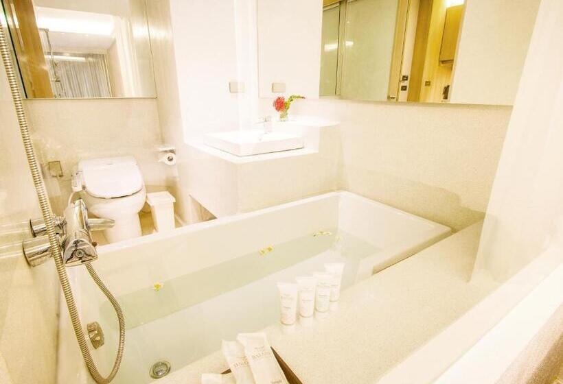 Семейное Студио, Balcony Seaside Sriracha Hotel & Serviced Apartments