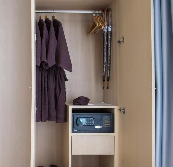 Family Suite, Balcony Seaside Sriracha Hotel & Serviced Apartments