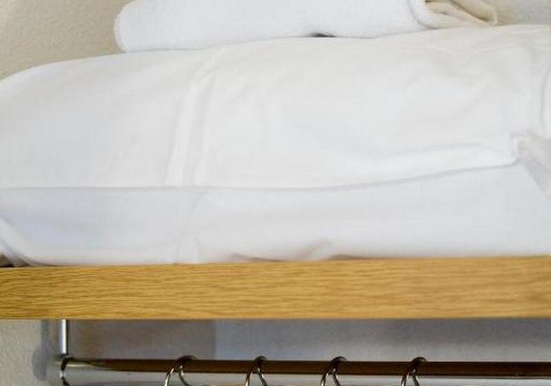 Номер Стандарт Трехместный, B&b Hotel Maubeuge Louvroil