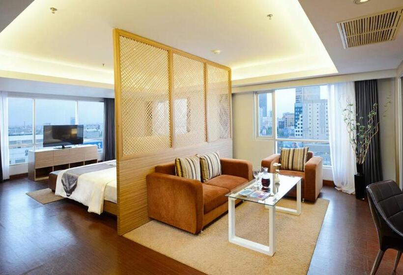 套房, Crown Prince Hotel Surabaya Managed By Midtown Indonesia