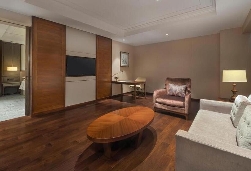 سوئیت کلاب, Sheraton Shanghai Jiading