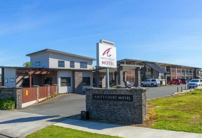 스탠다드 스튜디오, Amity Court Motel