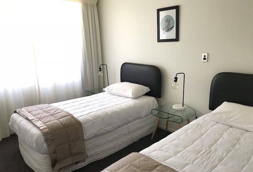 Апартаменты 2 Спальни, Belle Mer Beach Front Apartments