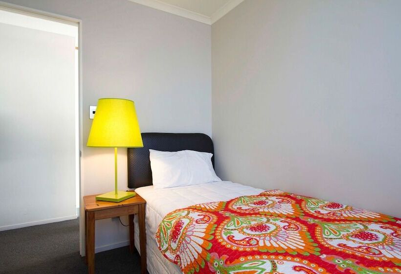Апартаменты 1 Спальня Нижний Этаж, Belle Mer Beach Front Apartments
