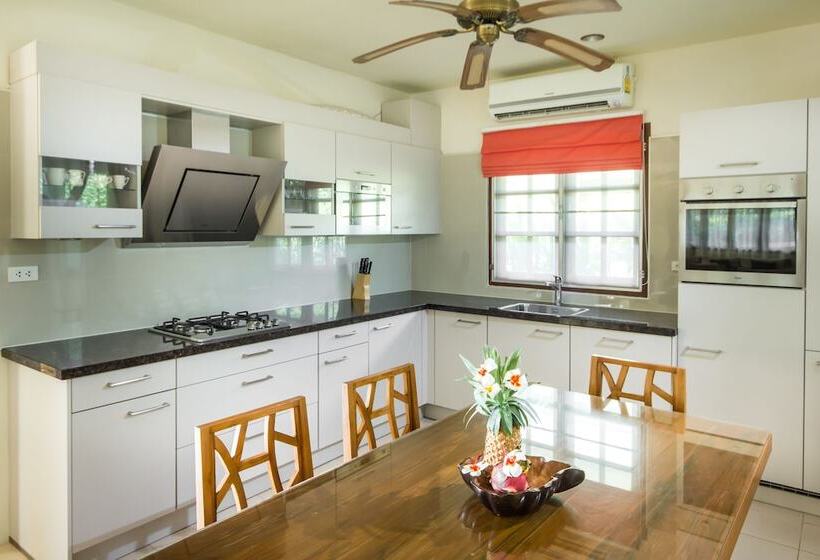 3 베드룸 디럭스 빌라, Idyllic Samui Beach Villa Resort