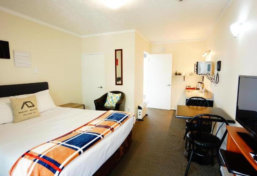 Студия Стандарт, Waihi Motel