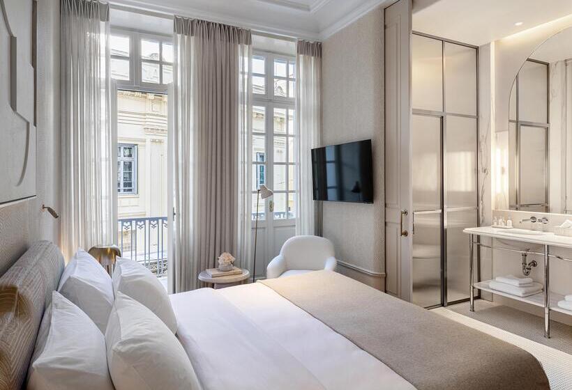 스탠다드 발코니 룸, The Dolli At Acropolis, A Hotel To Live