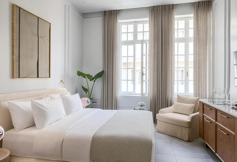 디럭스 룸, The Dolli At Acropolis, A Hotel To Live