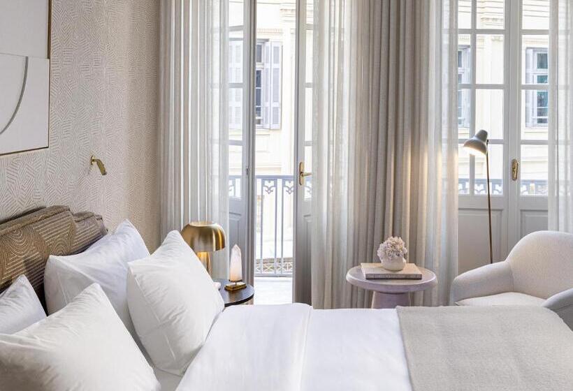 스탠다드 발코니 룸, The Dolli At Acropolis, A Hotel To Live