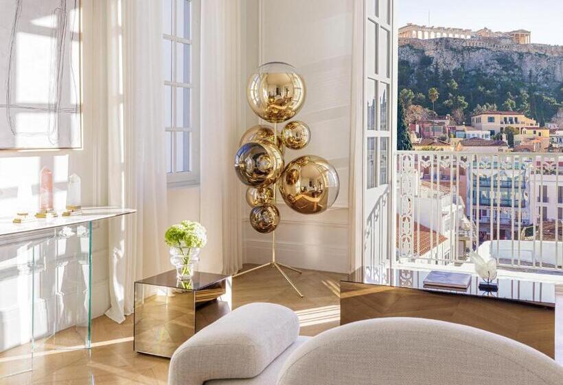 스위트, The Dolli At Acropolis, A Hotel To Live