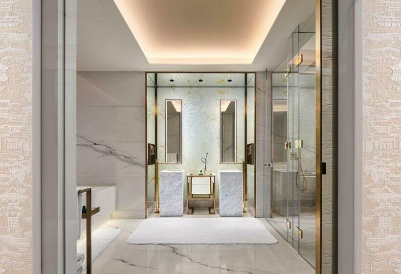 اتاق استاندارد, J Hotel, Shanghai Tower   Above All Else, Overlooking The Bund