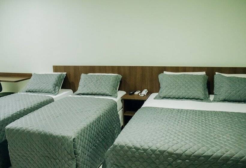 4인용 스탠다드 룸, Trindade Plaza