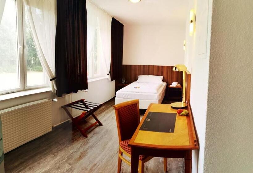 Номер Стандарт Индивидуальный, Spreewaldschule @swarmhotels