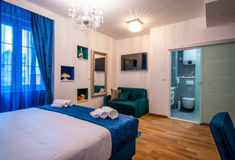 اتاق لوکس, Center Luxury Rooms 3