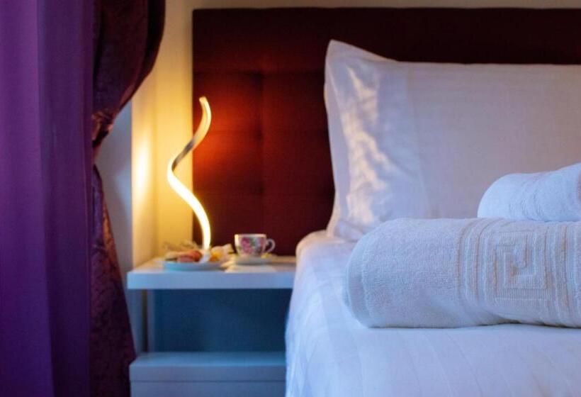 اتاق لوکس, Center Luxury Rooms 3