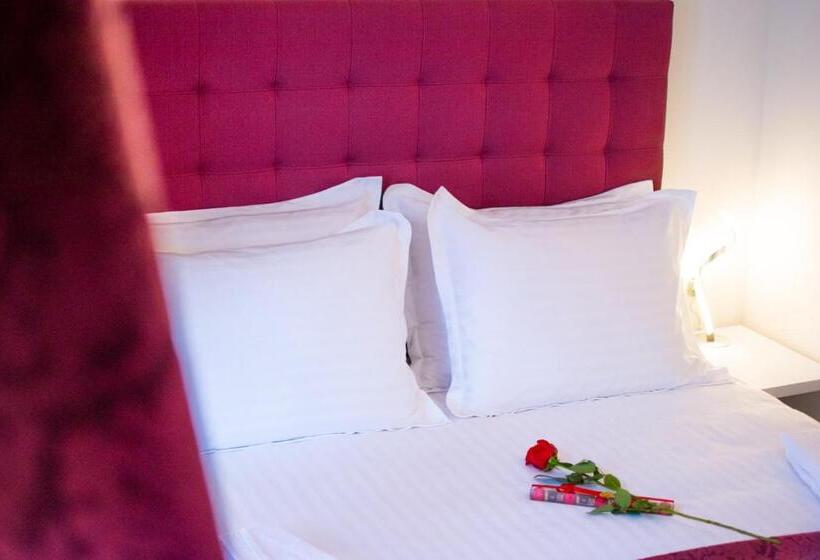 اتاق لوکس, Center Luxury Rooms 3