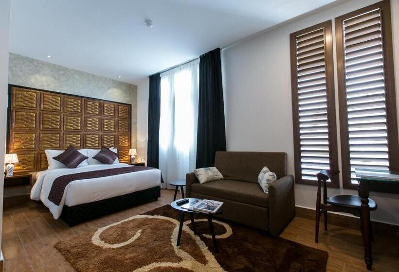 스위트, Belllo Hotel Jb Central