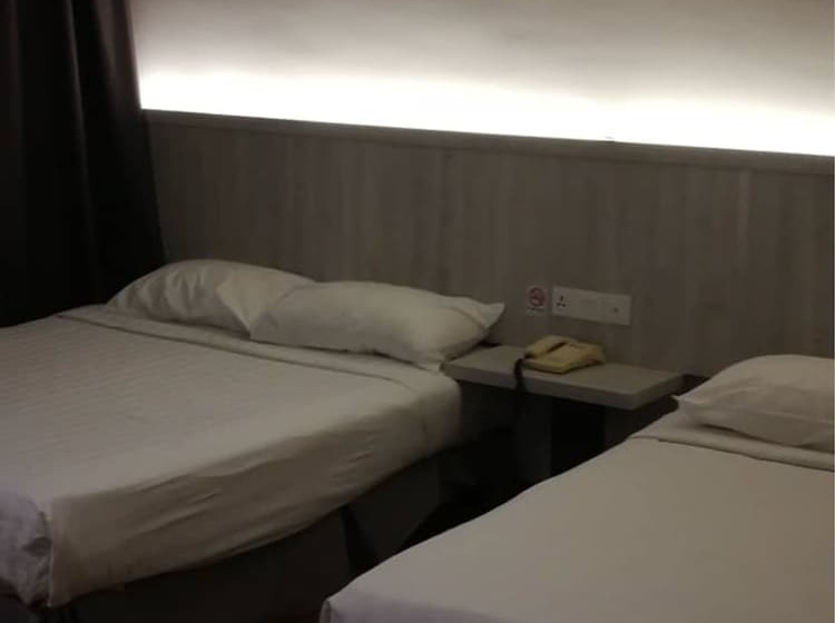 Номер Deluxe, Regal Malaysia