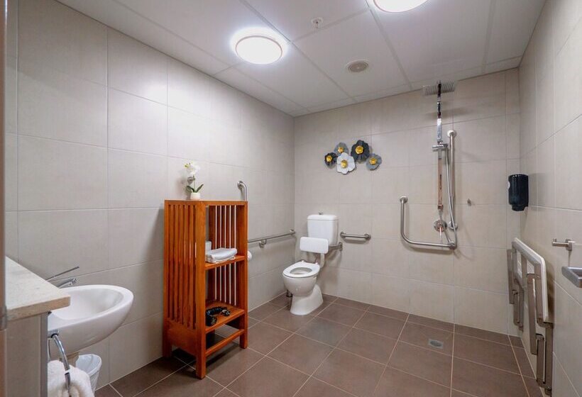 Номер Стандарт Адаптированный для Инвалидов, Ramada Suites By Wyndham Zen Quarter Darwin