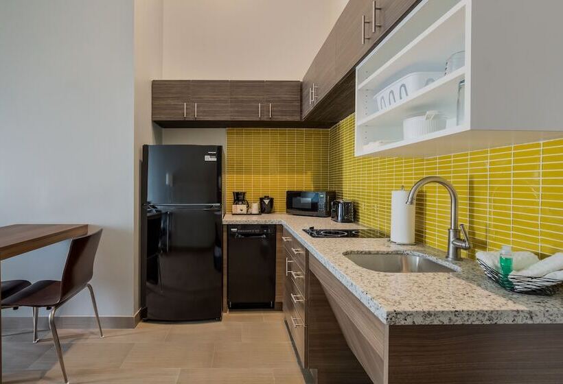 סוויטה מותאמת לאדם עם מוגבלויות, Hawthorn Extended Stay By Wyndham Sulphur Lake Charles