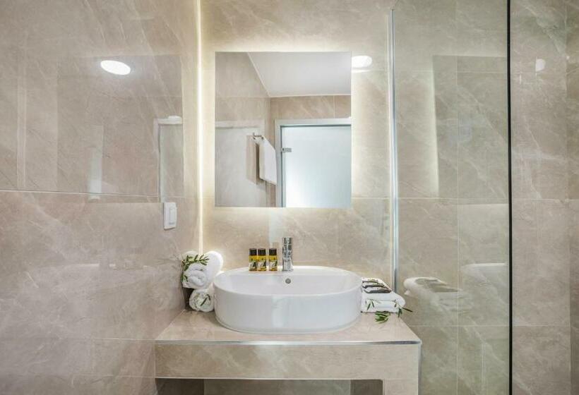 Номер Стандарт Вид на Бассейн, Alexmare Hotel Fourka