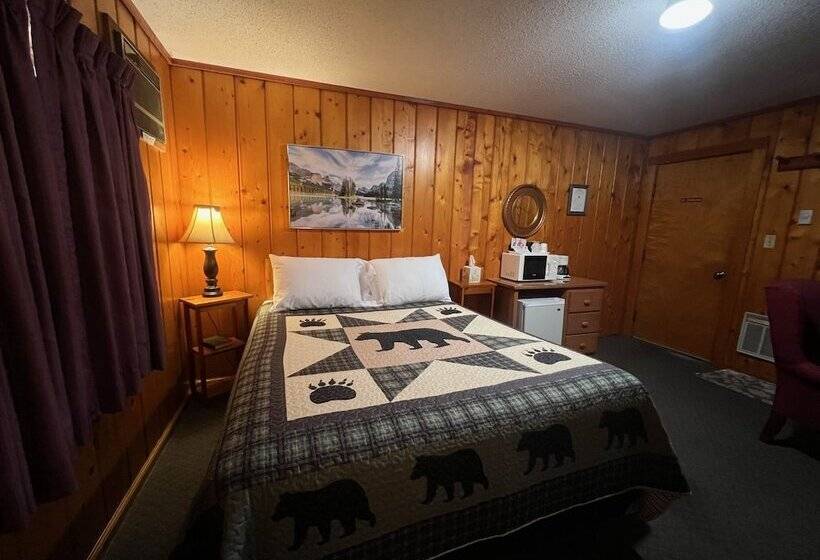 Номер Deluxe, Cedars Motel