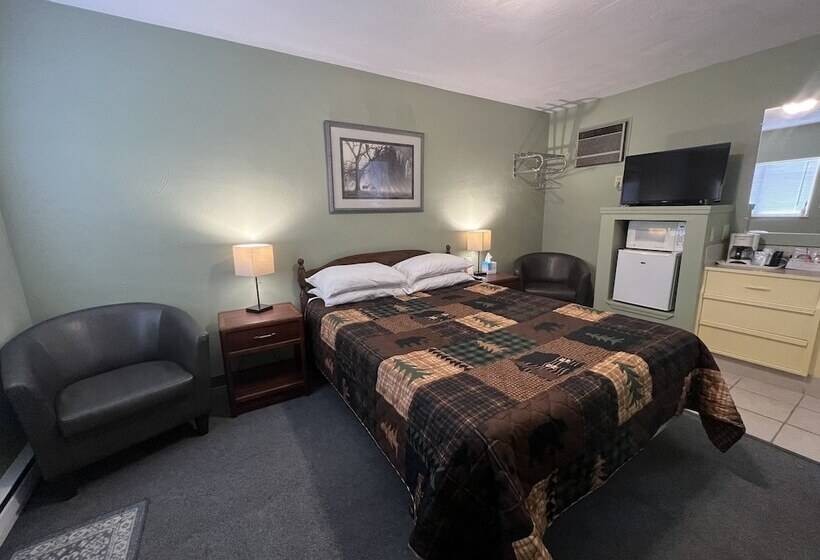 Номер Стандарт, Cedars Motel
