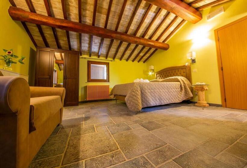 Номер Стандарт Трехместный, Il Borgo Incantato Dependance