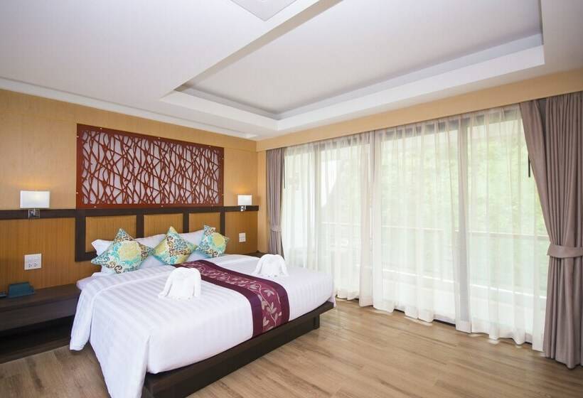 스위트 킹사이즈 침대, Phi Phi Nice Beach Hotel Hip