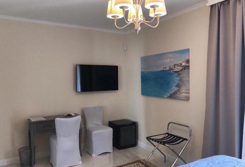 Номер Deluxe с Балконом, Diklo Beach Rooms Adults Only