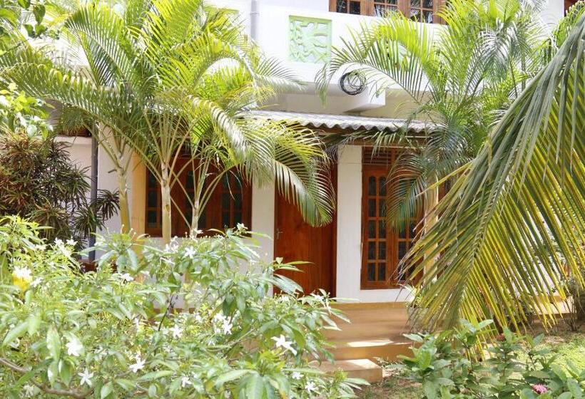 Номер Стандарт Вид на Сад, Beach Lagoon Guesthouse