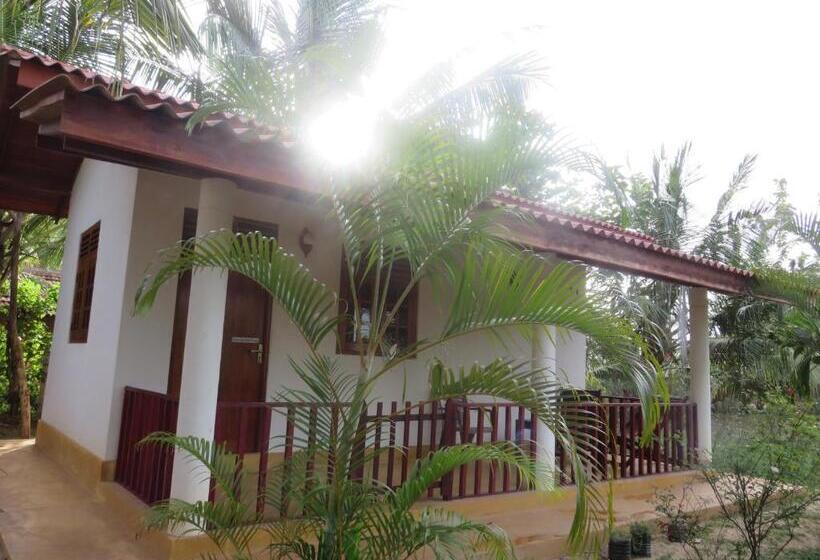 Бунгало Стандарт Вид на Сад, Beach Lagoon Guesthouse
