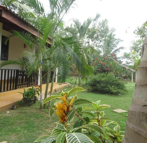 Бунгало Стандарт Вид на Сад, Beach Lagoon Guesthouse